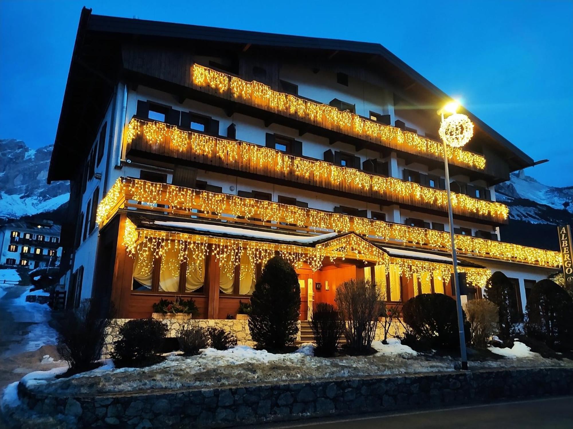 Hotel Albergo Dolomiti سان فيتو دي كادوري المظهر الخارجي الصورة
