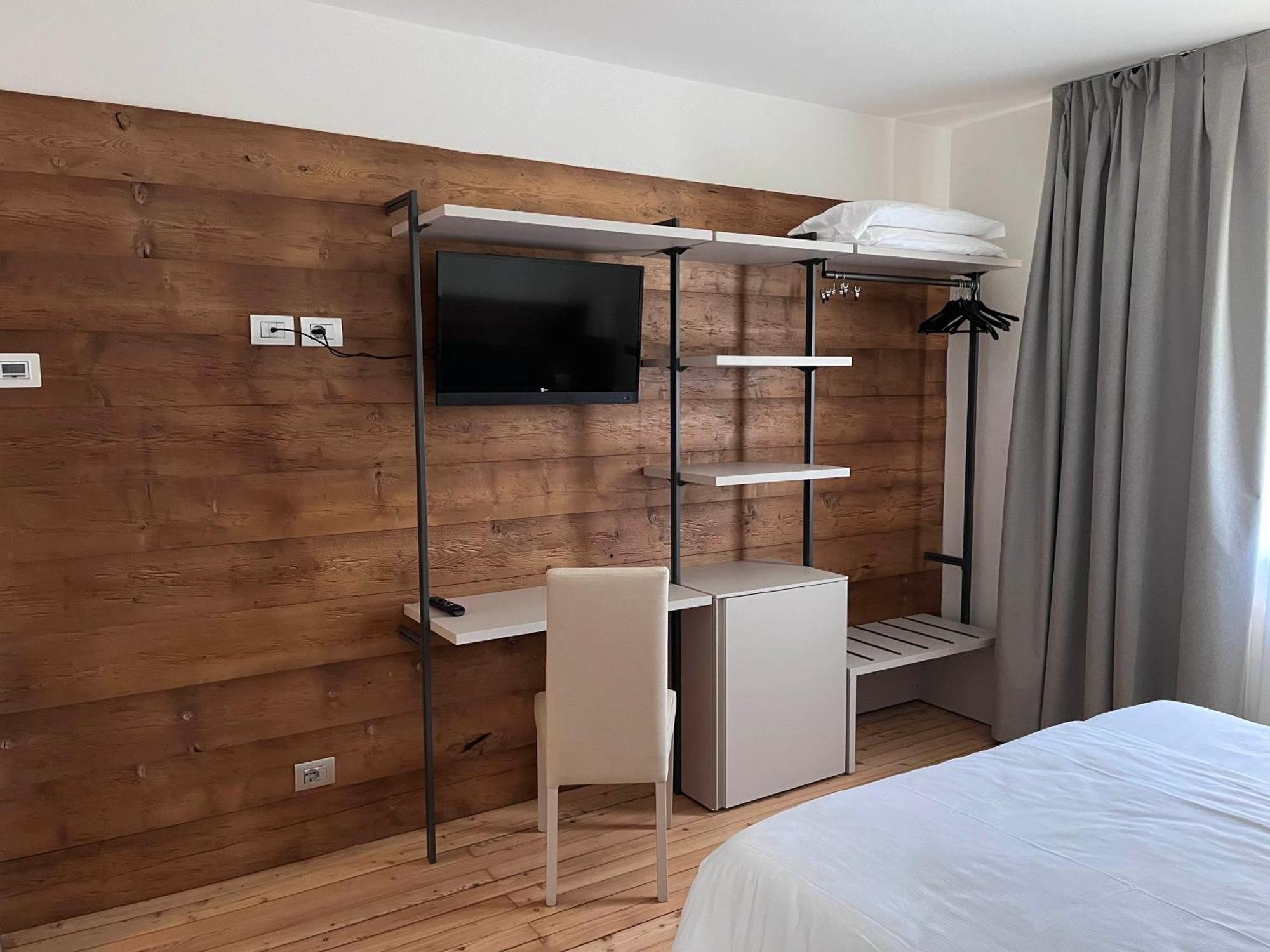Hotel Albergo Dolomiti سان فيتو دي كادوري المظهر الخارجي الصورة
