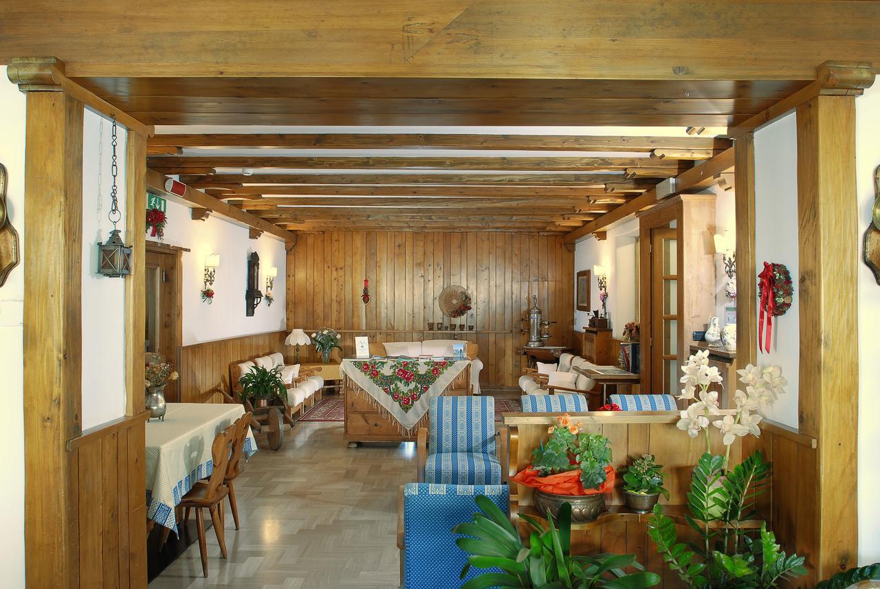 Hotel Albergo Dolomiti سان فيتو دي كادوري المظهر الخارجي الصورة